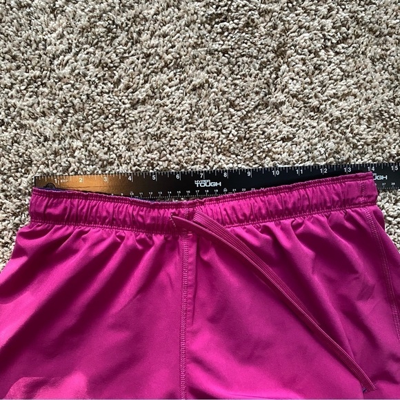 Nike Dri-Fit Pink Magenta 4” Inseam Shorts in Sz Small w/ Pulls - Picture 5 of 10